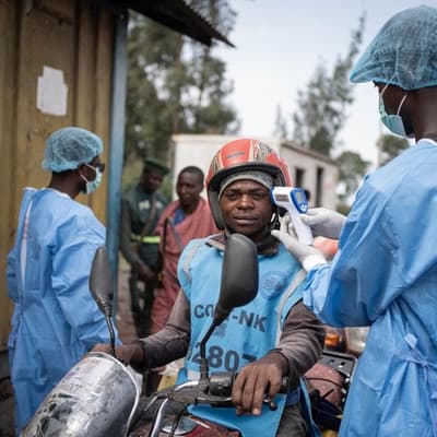 Uganda closes border with DR Congo to curb Ebola spread