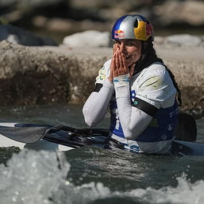 Jessica Fox grabs silver medal in World Cup return
