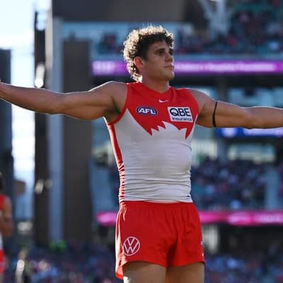 Eight is great for Curnow as Swans swarm over Tigers