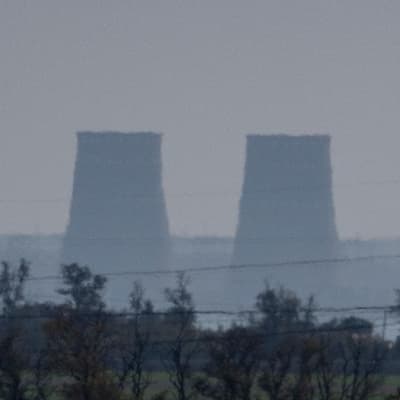Drone hits Ukraine's Zaporizhzhia nuclear plant, report