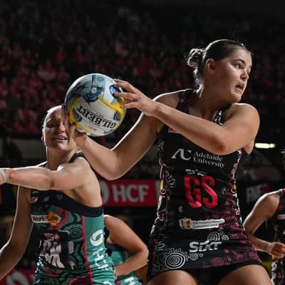 Thunderbirds crush Vixens in Super Netball statement