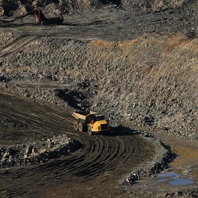 Fast track for globally important rare earths project