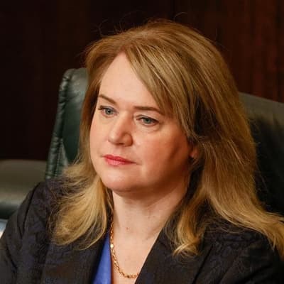 Premier dodges detail on ex-minister's $120k legal fees