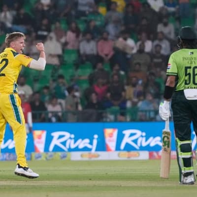 Ellis steps up as Australia draw level in Pakistan