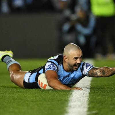 Second-half Shark surge ends Dragons' dream of a double