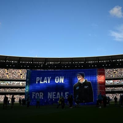 'Play on': record Big Freeze crowd honours Daniher