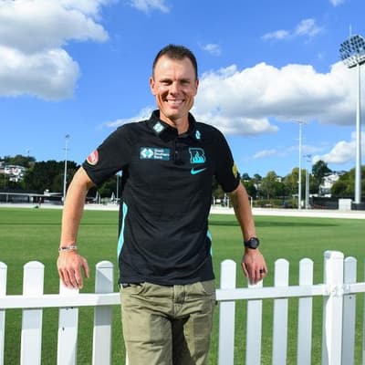 Queensland, Heat hunt new coach after Botha quits