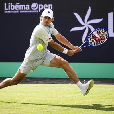De Minaur marches into semis at Dutch grass event