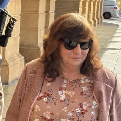 'Lost his will': daughter on trial after parents' death