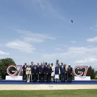 G7 leaders pledge to address global debt vulnerability