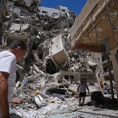 US-Iran talks unclear as fighting persists in Lebanon