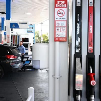 PM still hedging on extension of fuel tax discount
