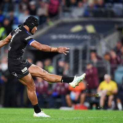 Captain kicks Bulldogs to ugly win over Sea Eagles