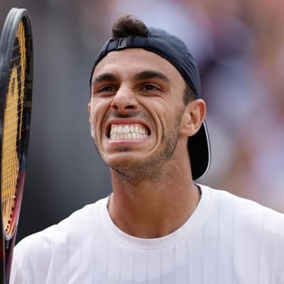 Demon's conqueror conquered by Argentine at Queen's