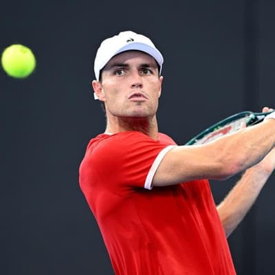 Aussie lifts grass-court title after nightmare run