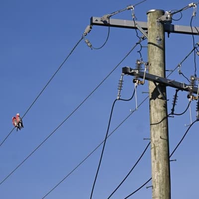Premier threatens to name and shame energy retailers