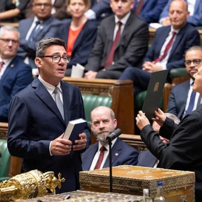 Emotional Starmer quits as Burnham favoured to be UK PM