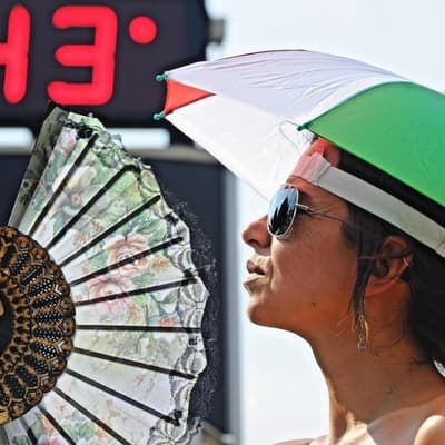 Forty drown in France as people seek relief from heat