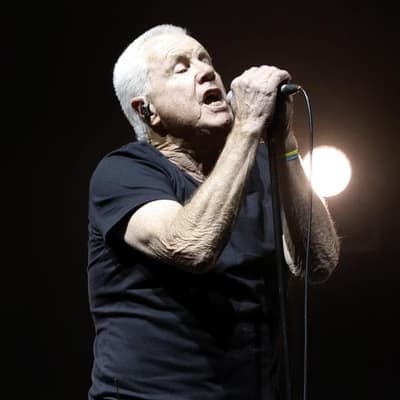 Howzat! Daryl Braithwaite announces shock retirement