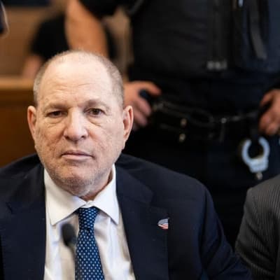 Prosecutors drop Weinstein's unresolved rape charge