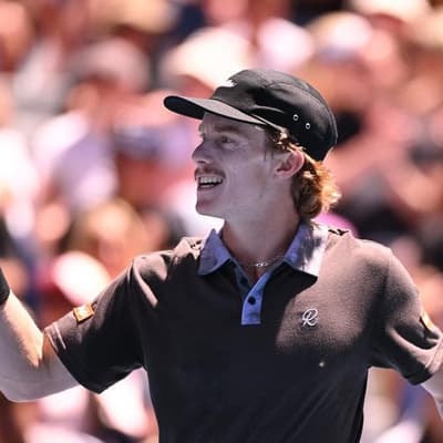 Aussie Sweeny battles through to Wimbledon main draw