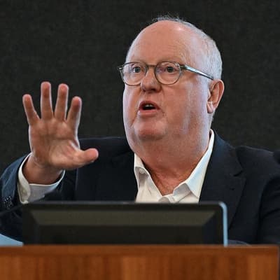 Anti-corruption committee a secretive, timid 'fizzer'