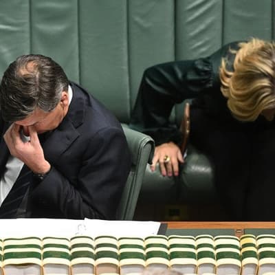 Liberals 'stuck in the past' as party hits new poll low