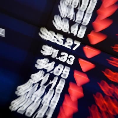 Banks give Aussie shares a bounce to end run of losses