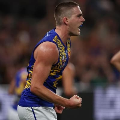 Eagles go on the defensive with out-of-form forward