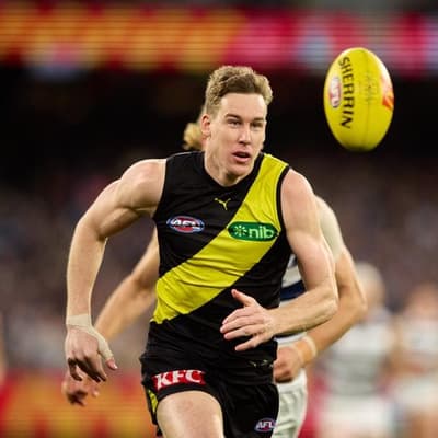 Yze says Lynch should play on, marvels at Butters' form