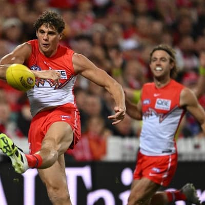 Deja vu for Bulldogs as Swans star kicks six in big win