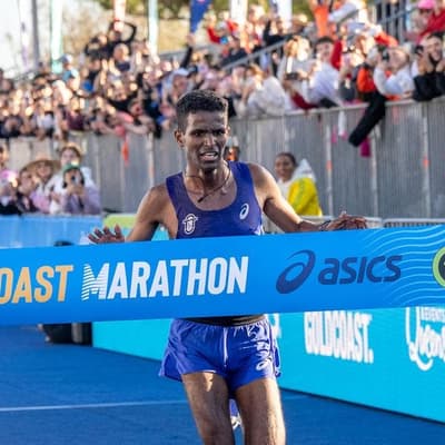 Strintzos strides to Australian marathon record