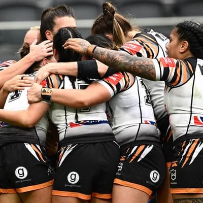New-era Tigers too hot for Eels, Warriors belt Bulldogs
