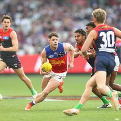 Magpies keep 'hat in ring' for in-demand Lachie Neale