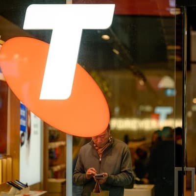 Software glitch blamed for crippling Telstra outage