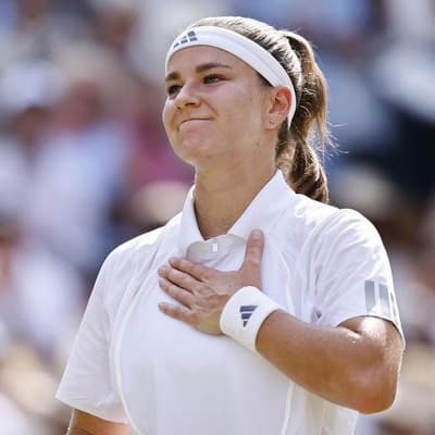 Coco's calamity as Czech mates set up Wimbledon final