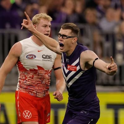 Fremantle ruck battle heats up as Cox shows his swagger