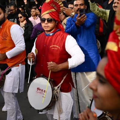 Modi madness highlights diaspora role as 'human bridge'