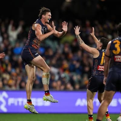 Dawson dominates as Adelaide thrash falling Suns