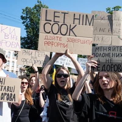 Protesters rally in Kyiv amid outcry over defence chief