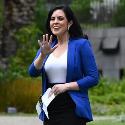 Liberals wave goodbye to controversial MP