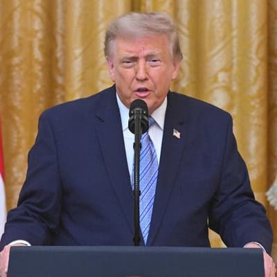 Trump puts election security at centre of midterm fight