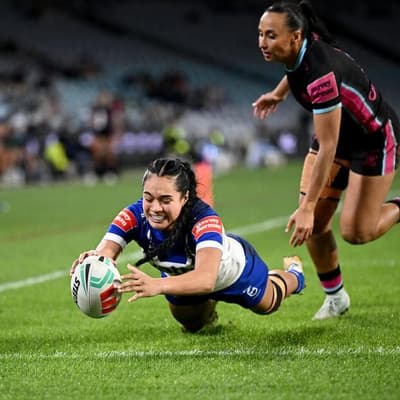 Dogs breakthrough, Roosters rally and Warriors run riot