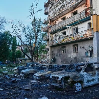Russian missiles strike Kyiv killing one, wounding 13
