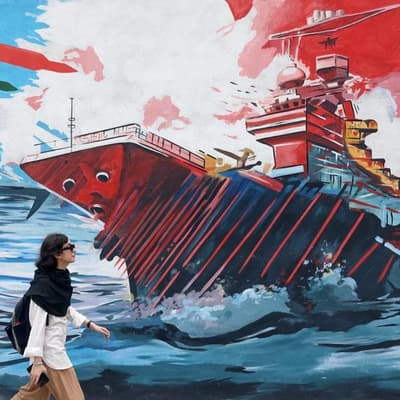 Tehran targets Gulf states after US hits Iran's south