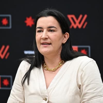 'What the fans want': AFLW defends historic match venue