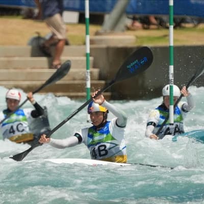 Medal frenzy as Australian canoe women shine in US