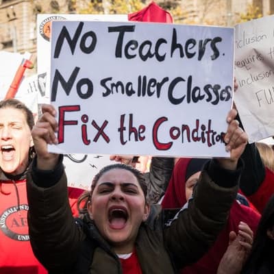 'Unrecognised, underfunded': teachers shut down streets