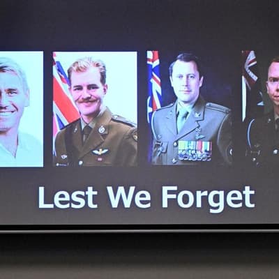 Memorial unveiled for army chopper crash victims