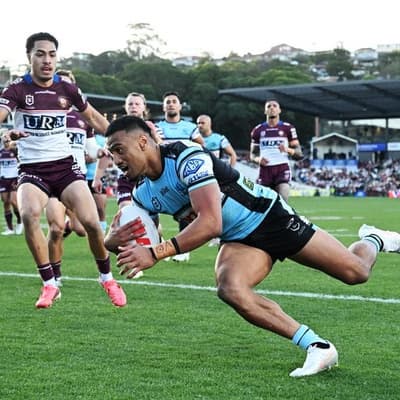 Slick Sharks leave Manly's finals hopes on life support